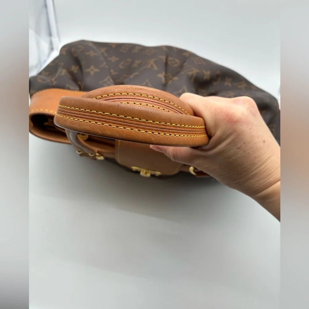 Louis Vuitton mm boetie Monogram Canvas Shoulder Bag with LV dust bag and COA